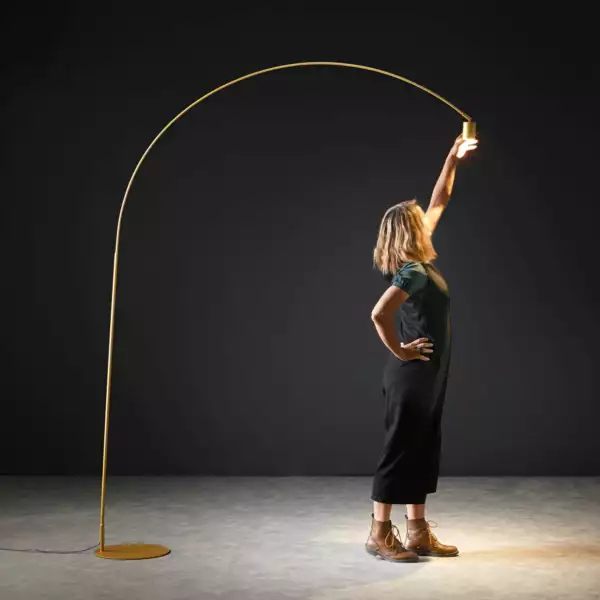 Lampadaire courbé maison en métal doré à point lumineux orientable E27 6W 2700K – Image 2