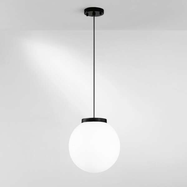 Suspension d'extérieur POLLY avec structure en plastique noir et sphère blanche de 25 cm – Image 2