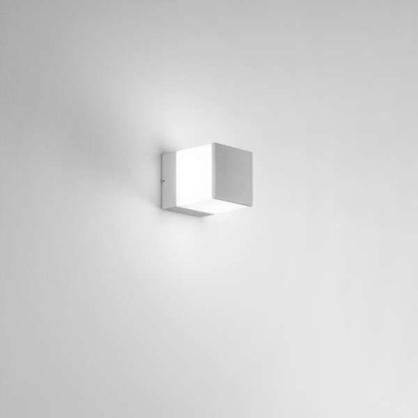 Applique d'extérieur booster en métal argenté 13 x 13 cm IP65 – Image 2