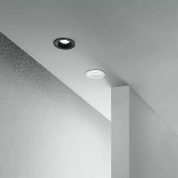 Hyde rond encastrable LED en aluminium noir 8 W avec fonction CCT 8,5 cm – Image 2