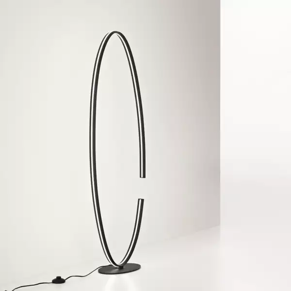 Lampadaire LED Clarke avec cadre fin en aluminium noir 4000K (lumière naturelle) – Image 2