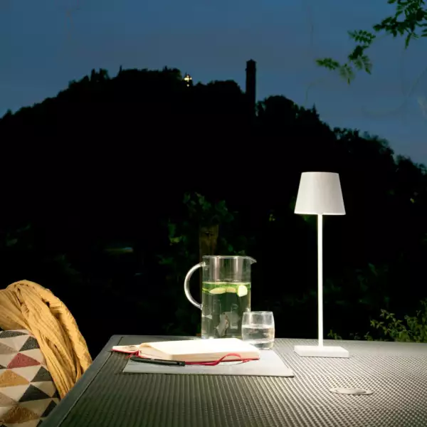 Lampe LED rechargeable DRINK en métal blanc avec variateur de lumière chaude – Image 5