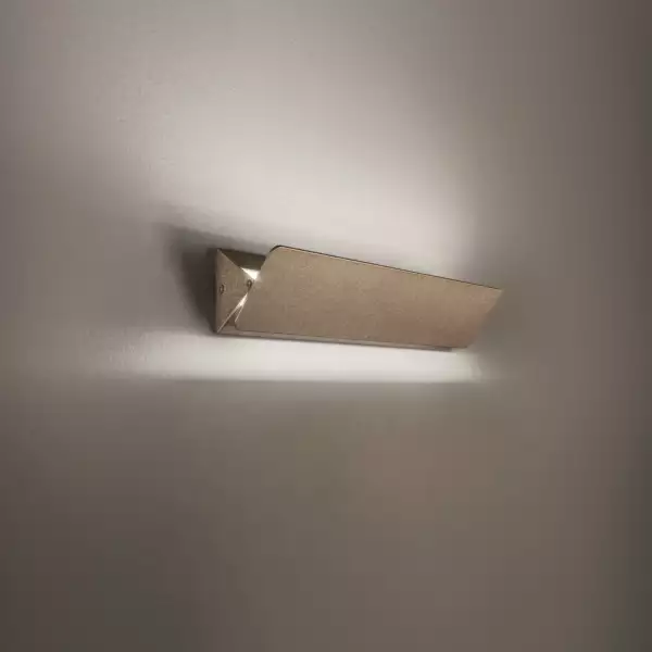 Applique LED aileron 10W en aluminium bronze avec diffuseur orientable – Image 3