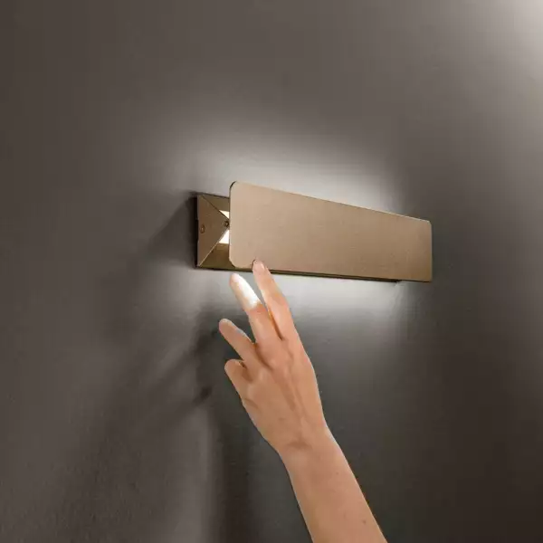 Applique LED aileron 10W en aluminium bronze avec diffuseur orientable – Image 5
